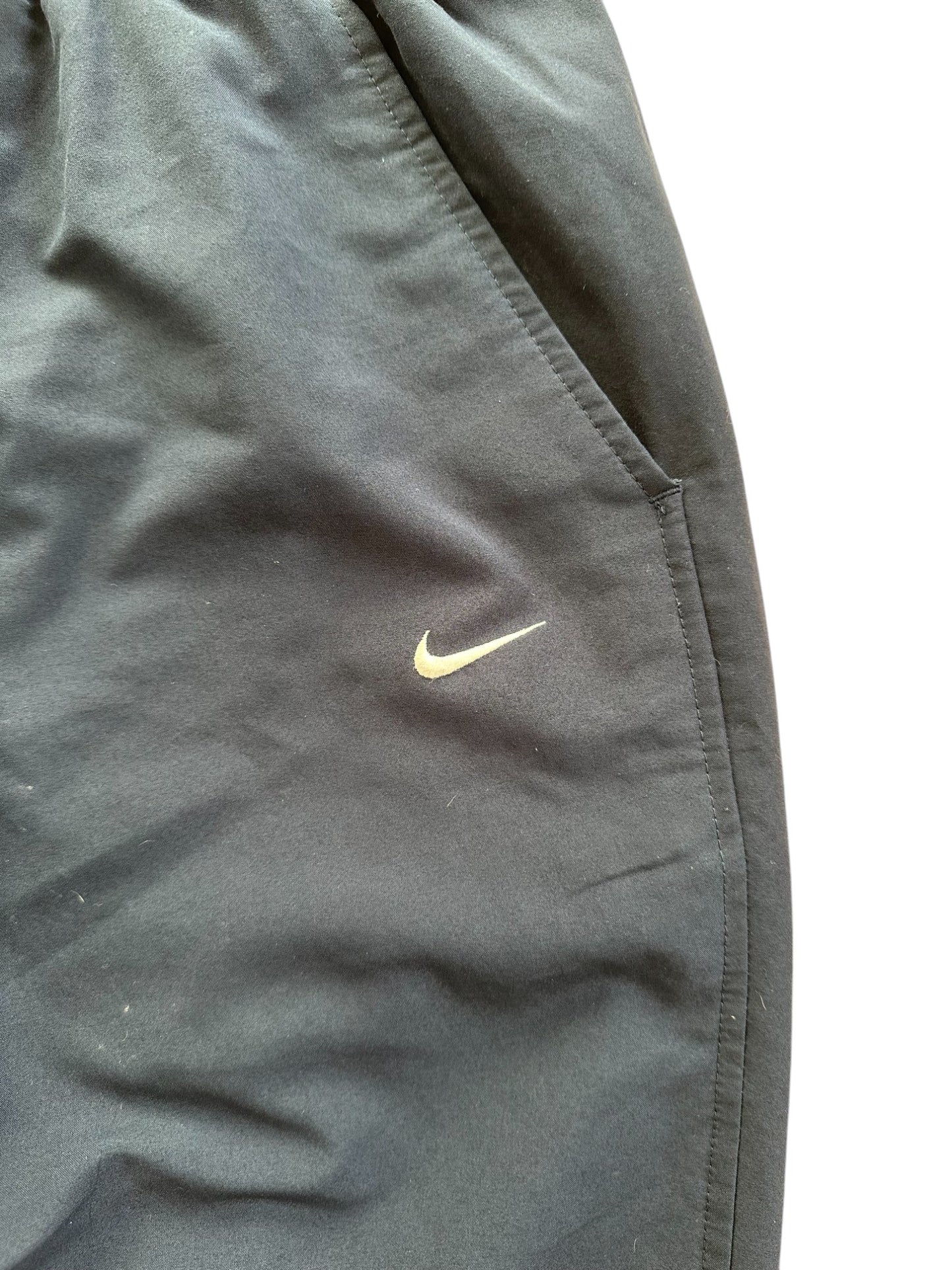 nike trackpants (m)