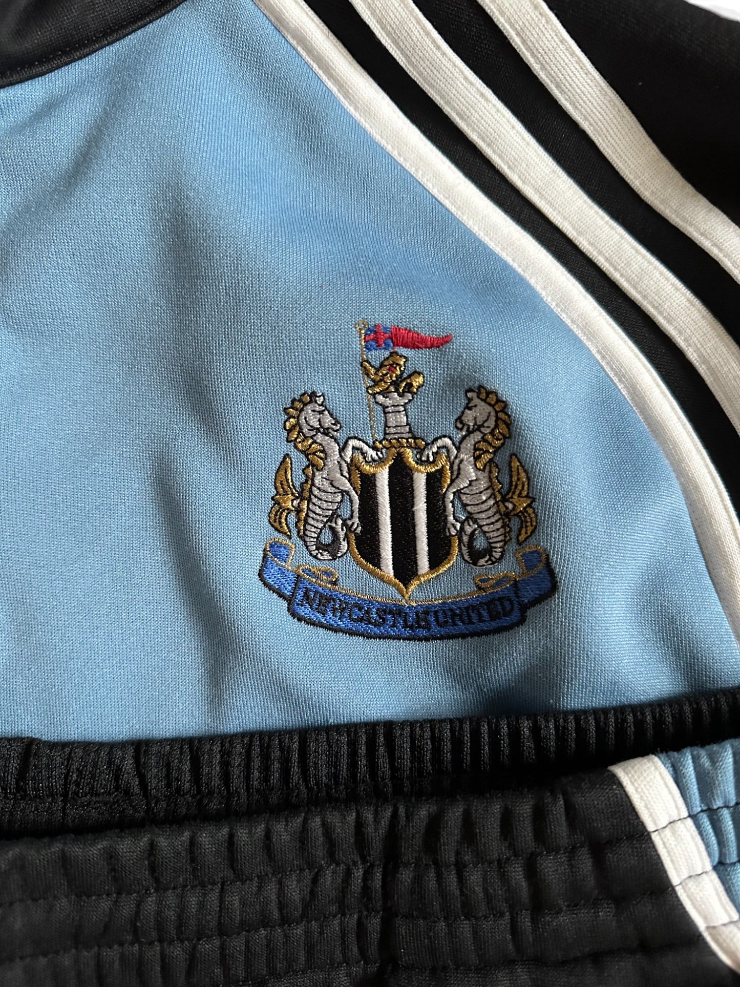 adidas tracksuit newcastle (xl)