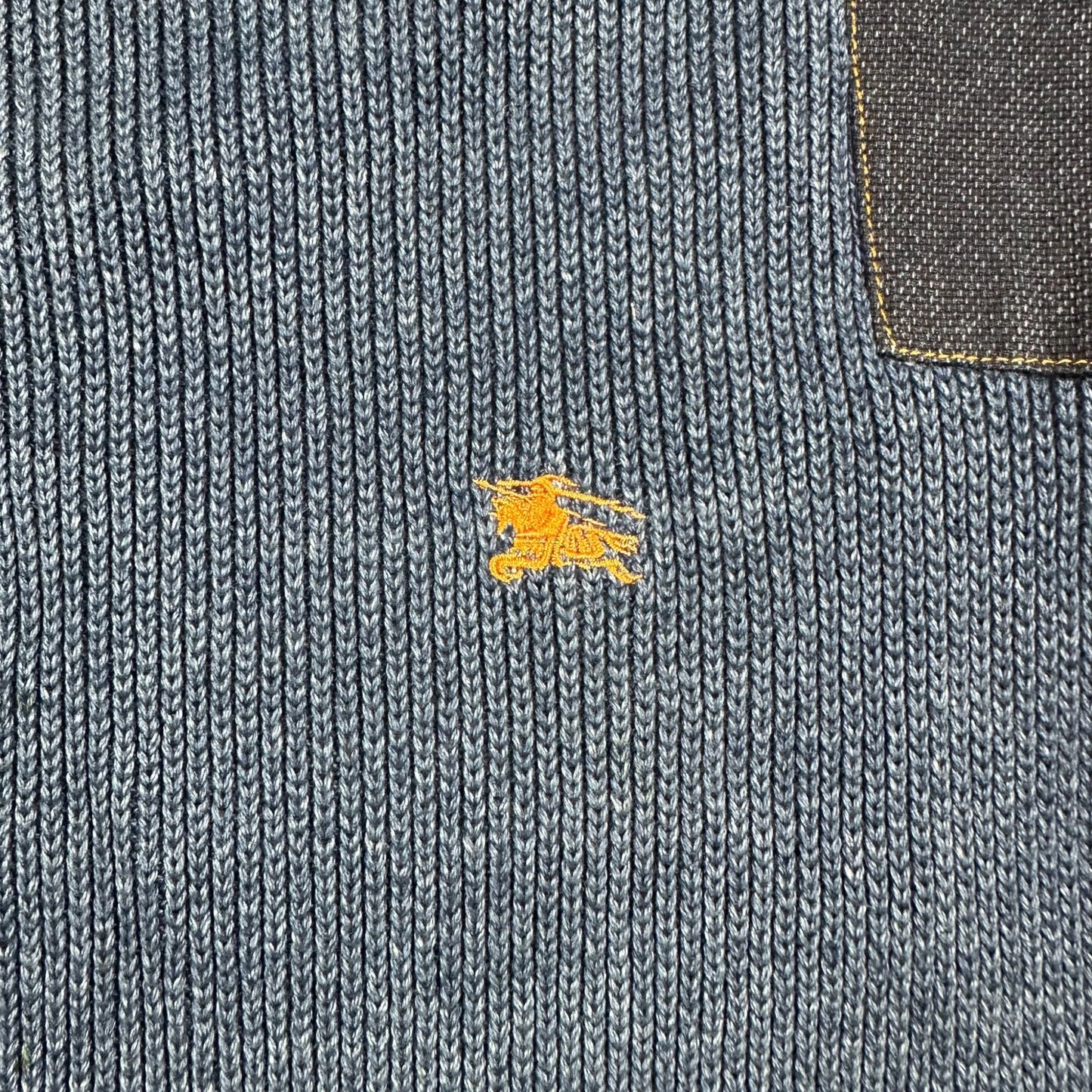 burberry half zip pullover (l)