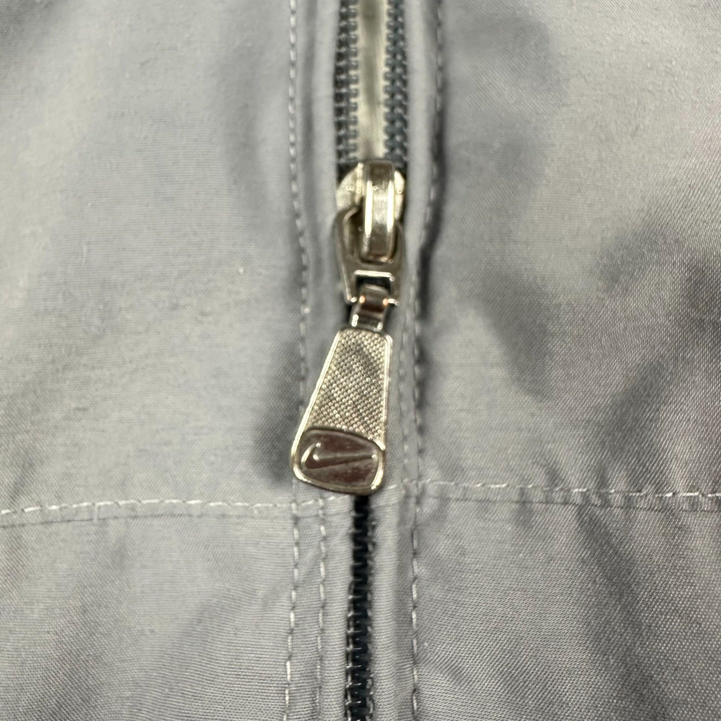 nike tracksuit (l)