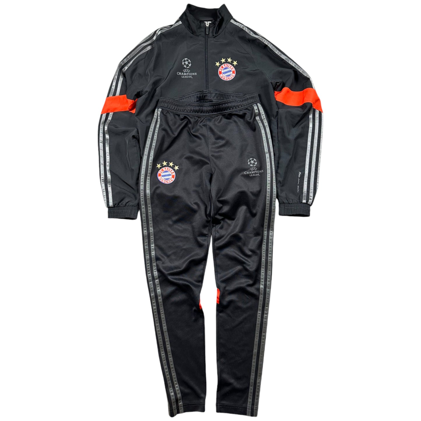 bayern tracksuit (xs)