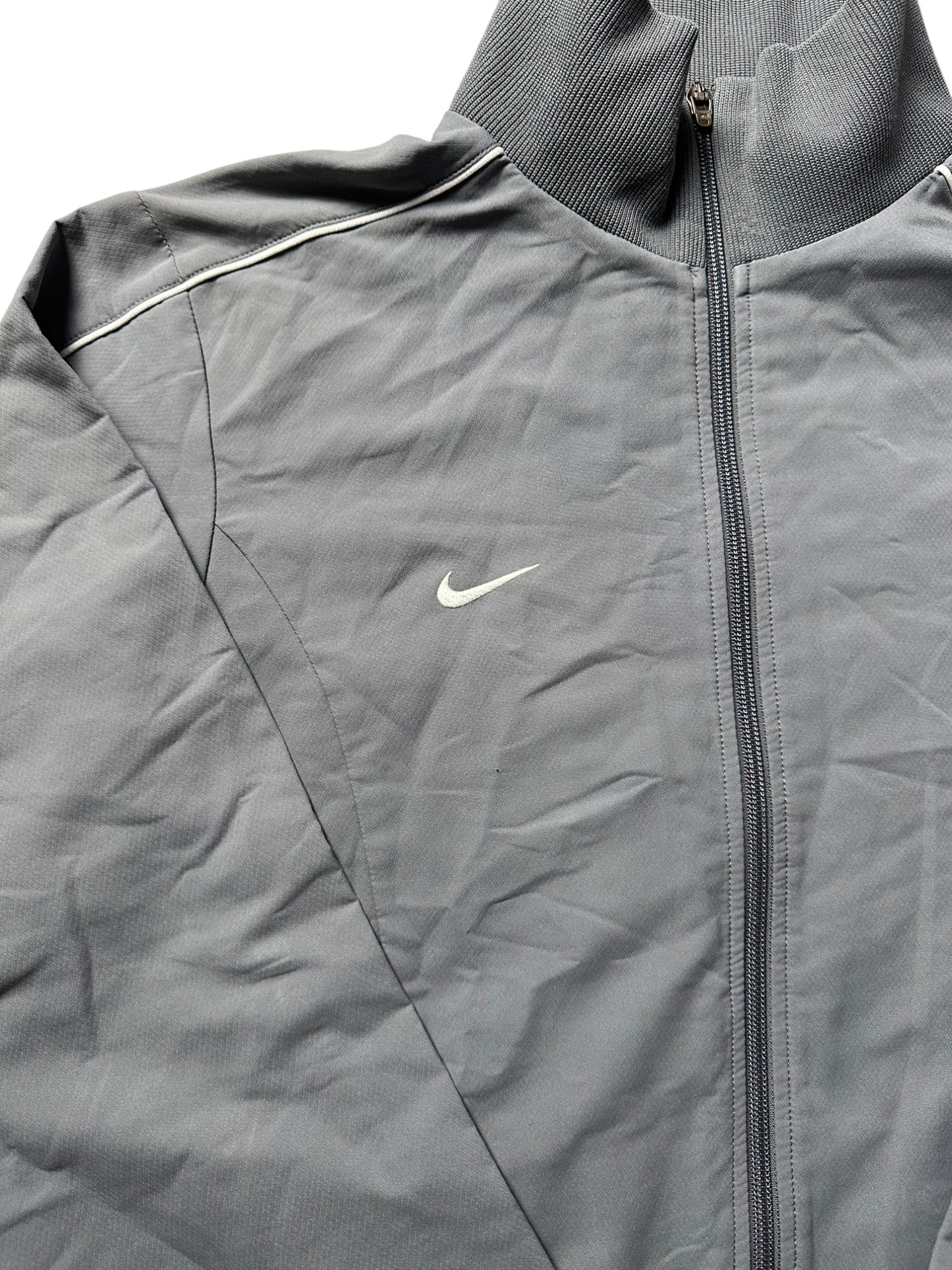 nike jacke (s-m)