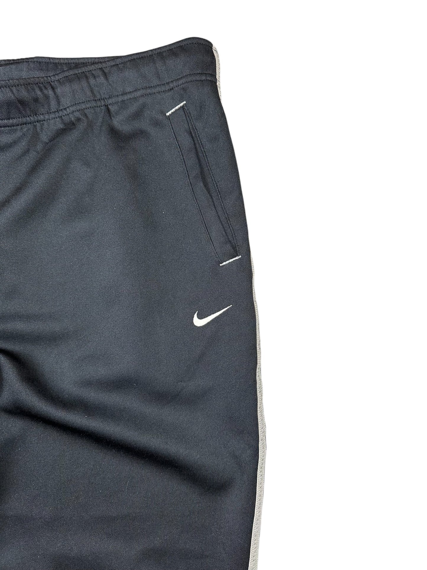 nike tracksuit (l)