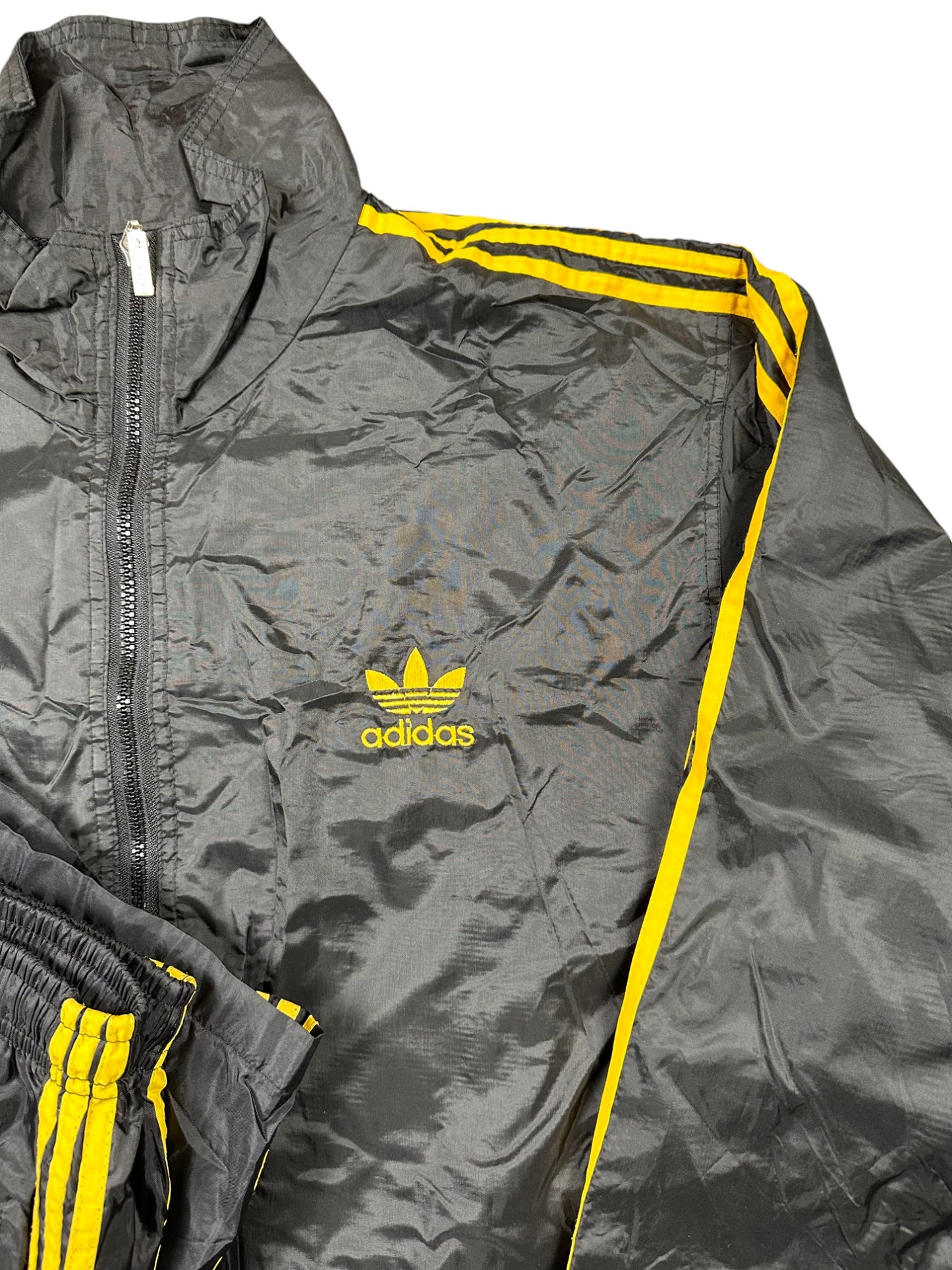 adidas tracksuit (m/l)