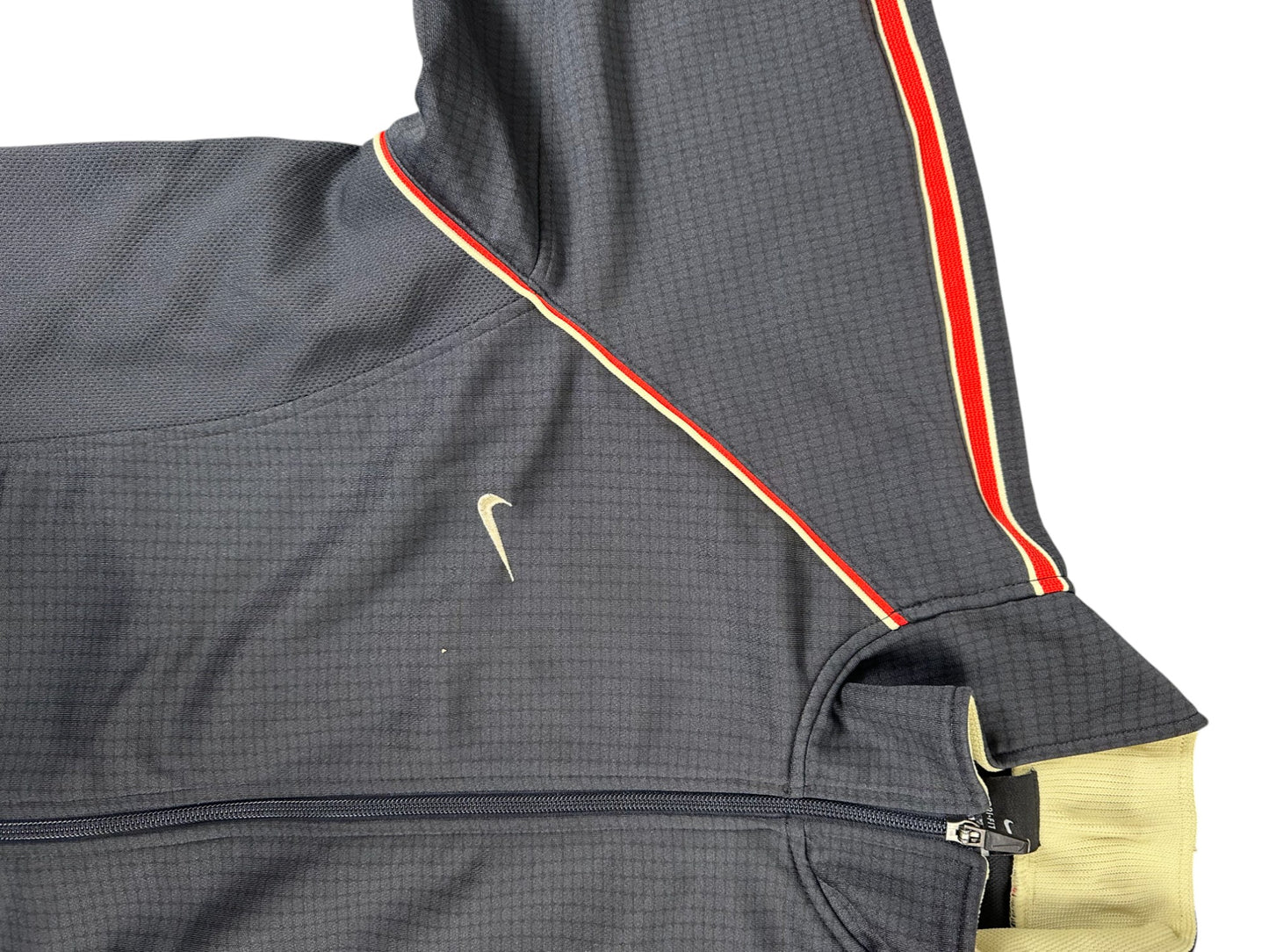 nike tracksuit (m)