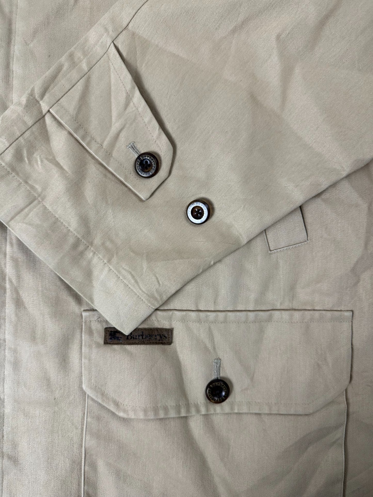 burberry jacke (l-xl)
