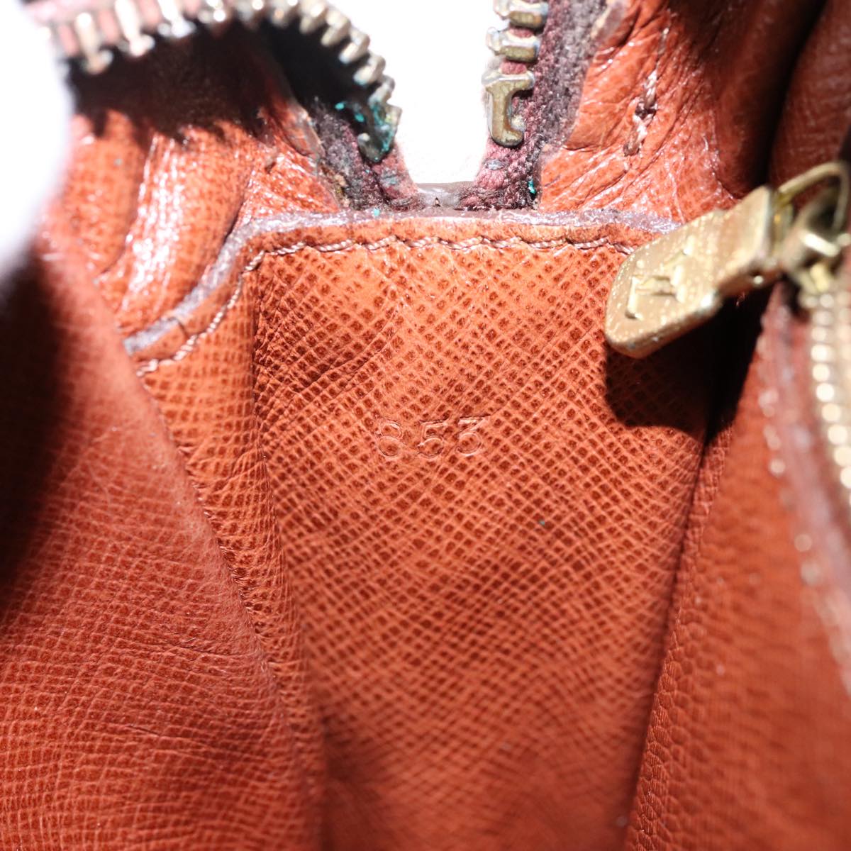 louis vuitton monogram trocadero 23